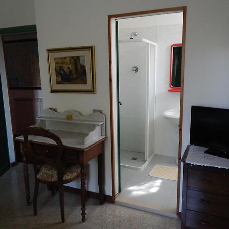 Residence Il Colle Collestrada 部屋 写真