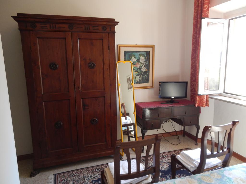 Residence Il Colle Collestrada 部屋 写真