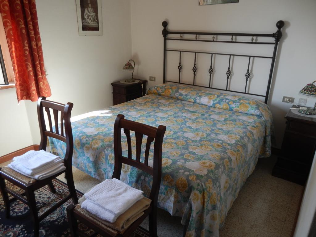 Residence Il Colle Collestrada 部屋 写真