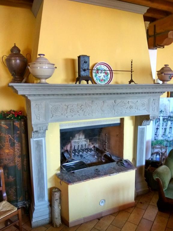 Residence Il Colle Collestrada エクステリア 写真