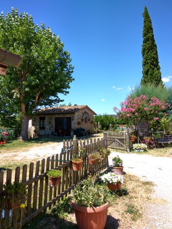 Residence Il Colle Collestrada エクステリア 写真