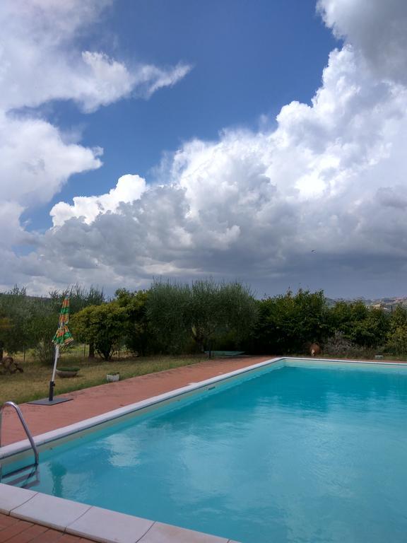 Residence Il Colle Collestrada エクステリア 写真