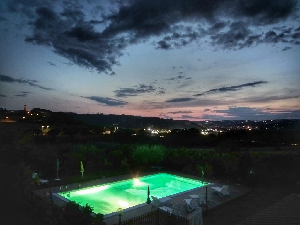 Residence Il Colle Collestrada エクステリア 写真